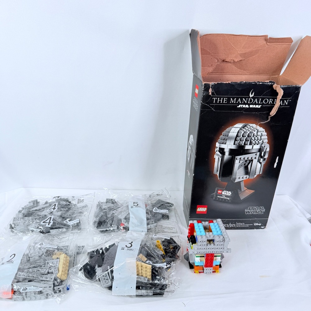 LEGO Star Wars The Mandalorian Helmet Set 75328 Partial Build Open Box 584 pcs